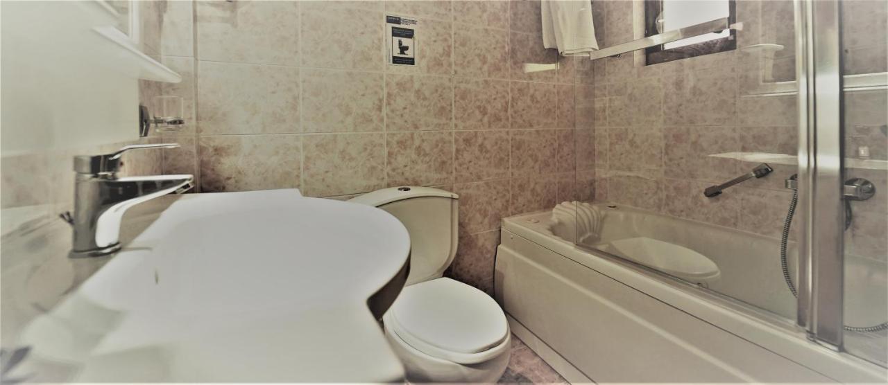 פארגה Hotel Tourist מראה חיצוני תמונה